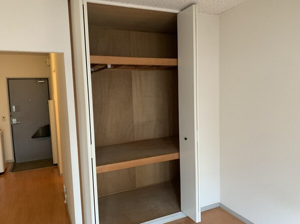 リヴェール北代の物件内観写真